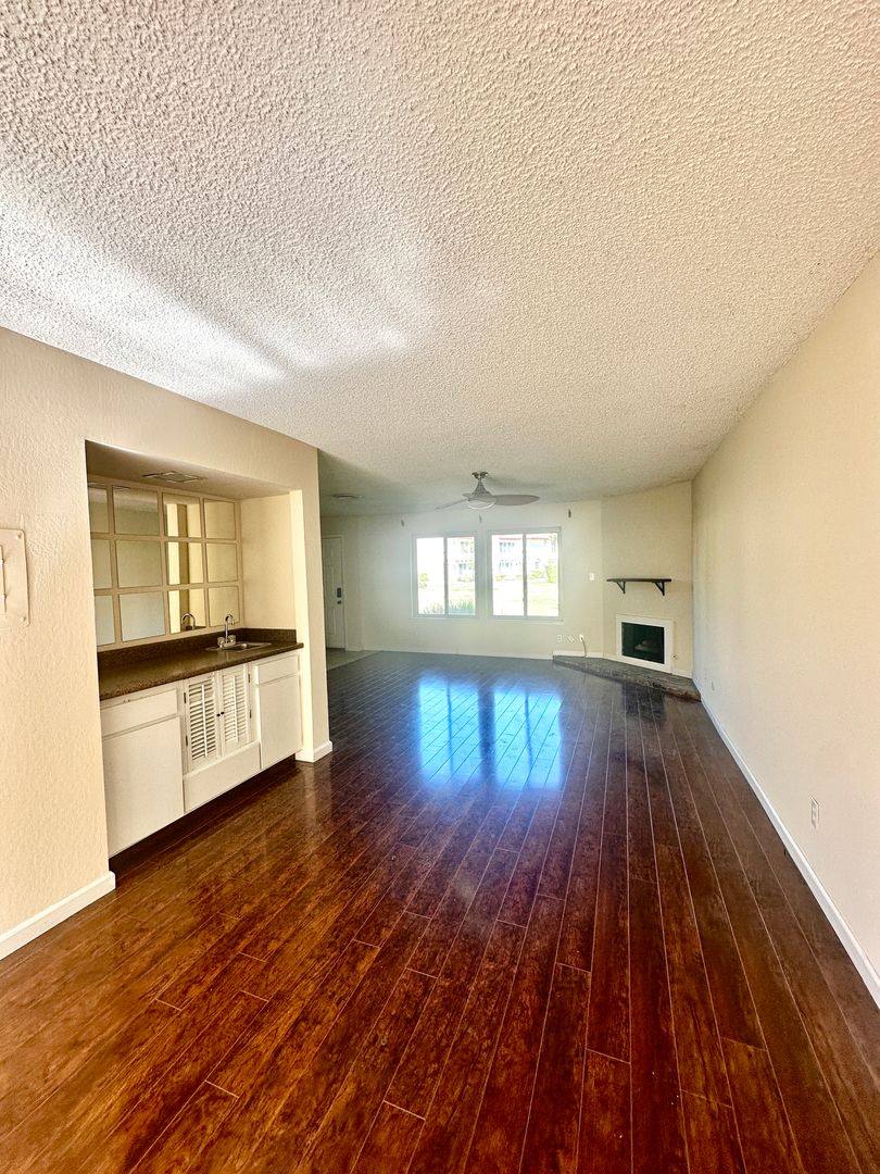 Townhouse for rent at 5042 Glide Dr, Davis, CA 95618