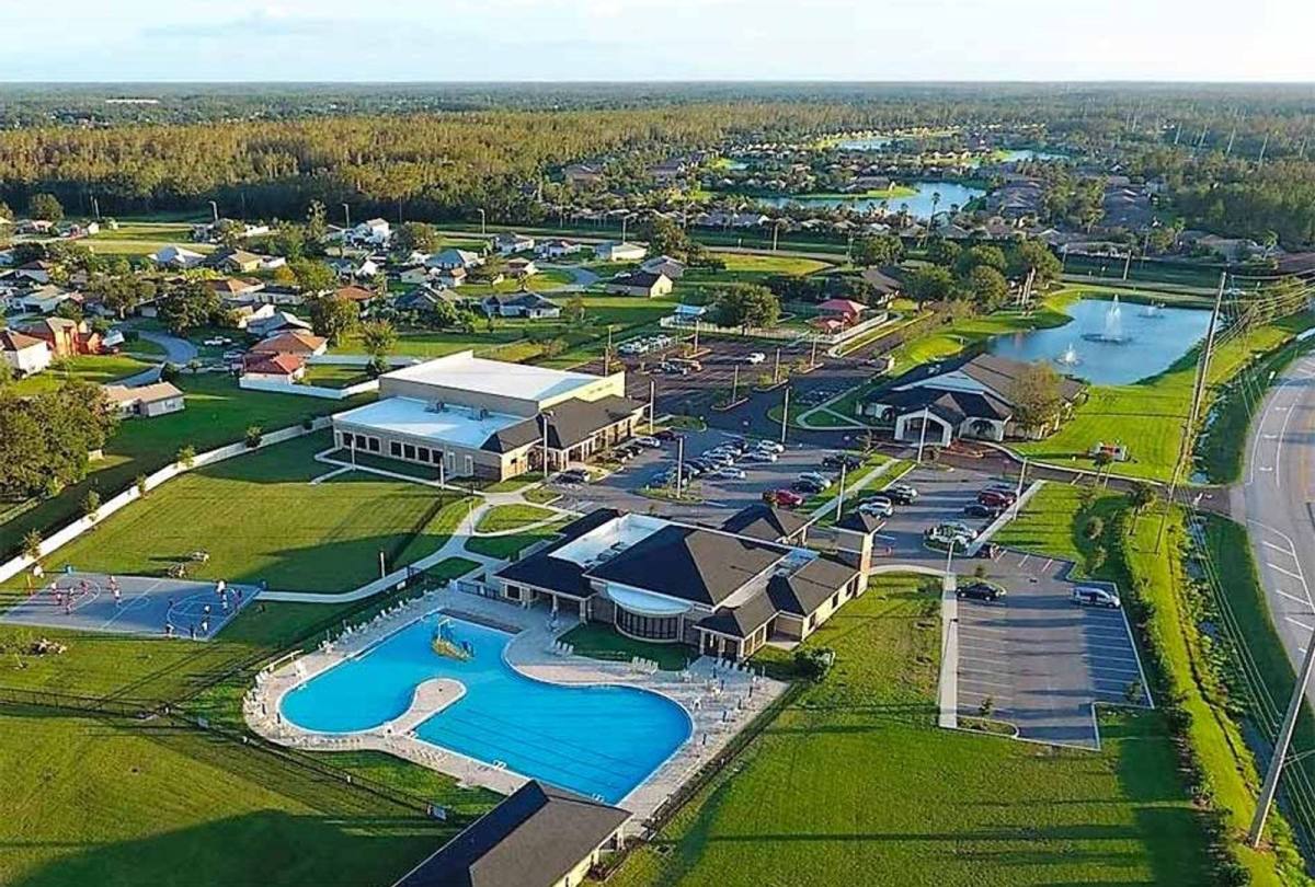 Apartment for rent at 586 Imperial Place, Kissimmee, FL 34758