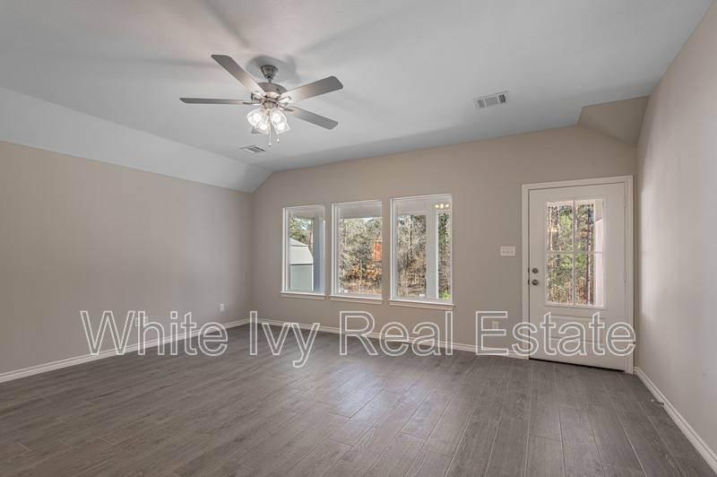 House for rent at 51 Hickory Bend, Huntsville, TX 77320