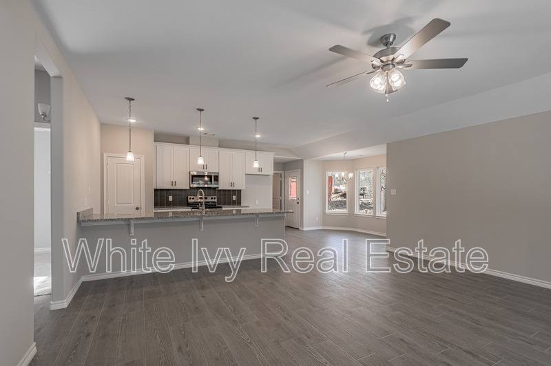 House for rent at 51 Hickory Bend, Huntsville, TX 77320