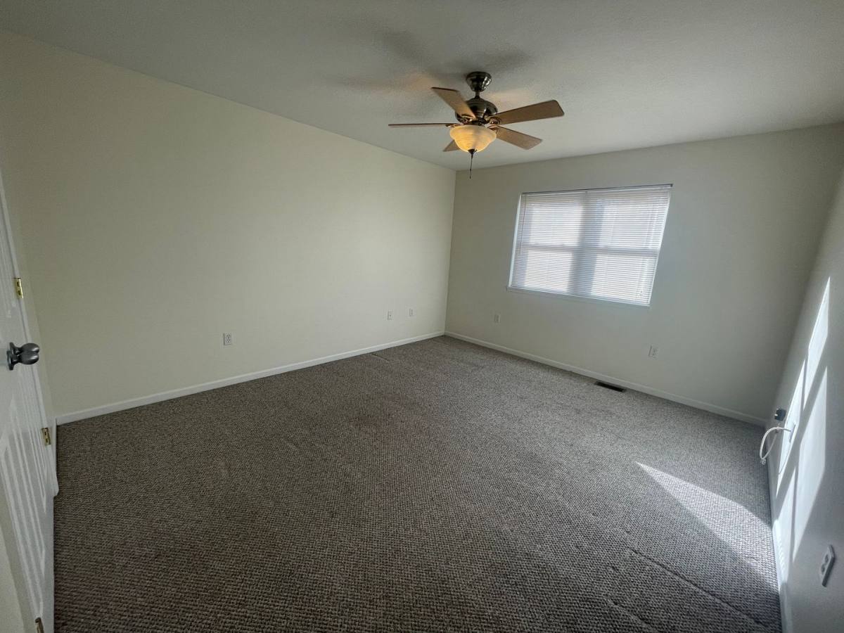 Apartment for rent at 203 Anna St, Saint James, MO 65559