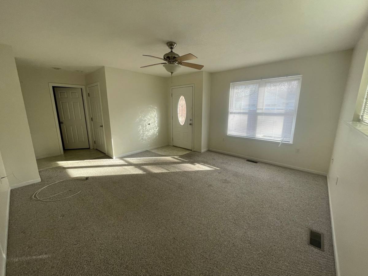 Apartment for rent at 203 Anna St, Saint James, MO 65559