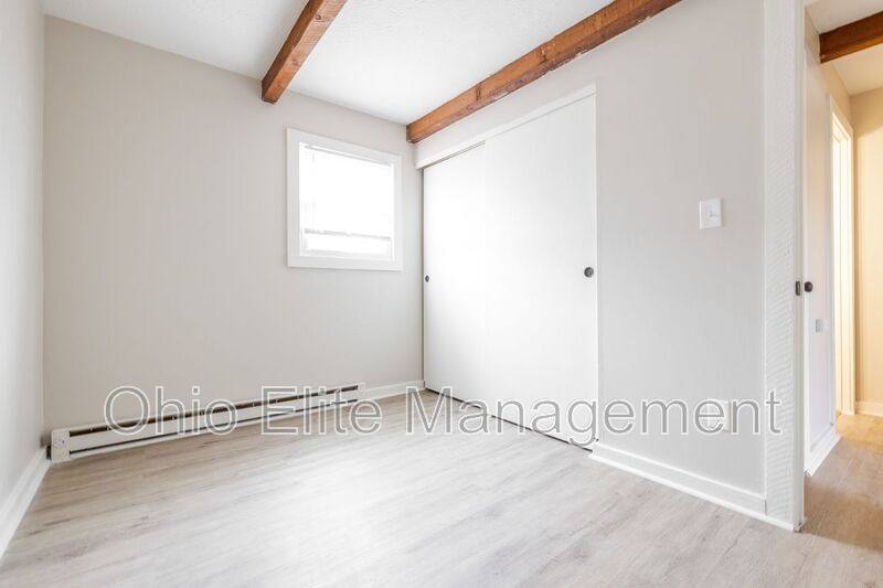 Apartment for rent at 3088 Grasmere Ave, Columbus, OH 43224