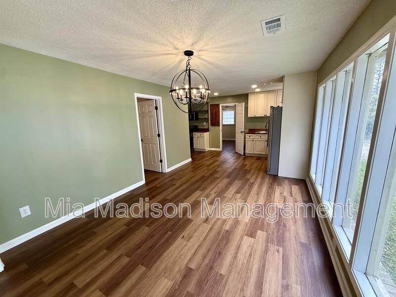House for rent at 2233 E Derenne Ave, Savannah, GA 31406