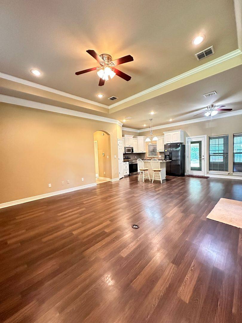 House for rent at 297 Old Palmetto Rd, Benton, LA 71006