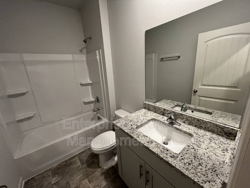 House for rent at 365 Windemere Loop, Oakland, TN 38060