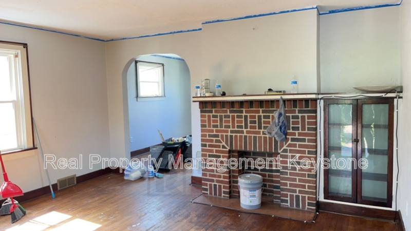 House for rent at 93 Briggs St, Pittsburgh, PA 15234