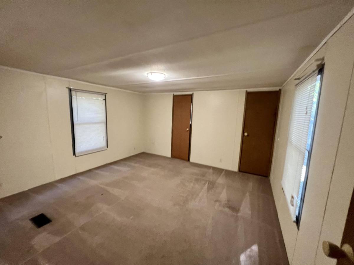 House for rent at 5566 Sycamore St, Wilmington, NC 28403