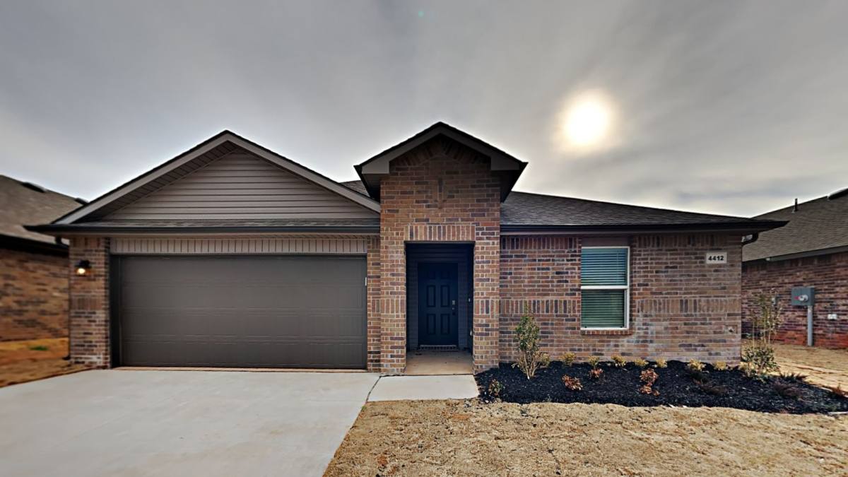 House for rent at 4412 Palmetto Bluff Dr, Mustang, OK 73064
