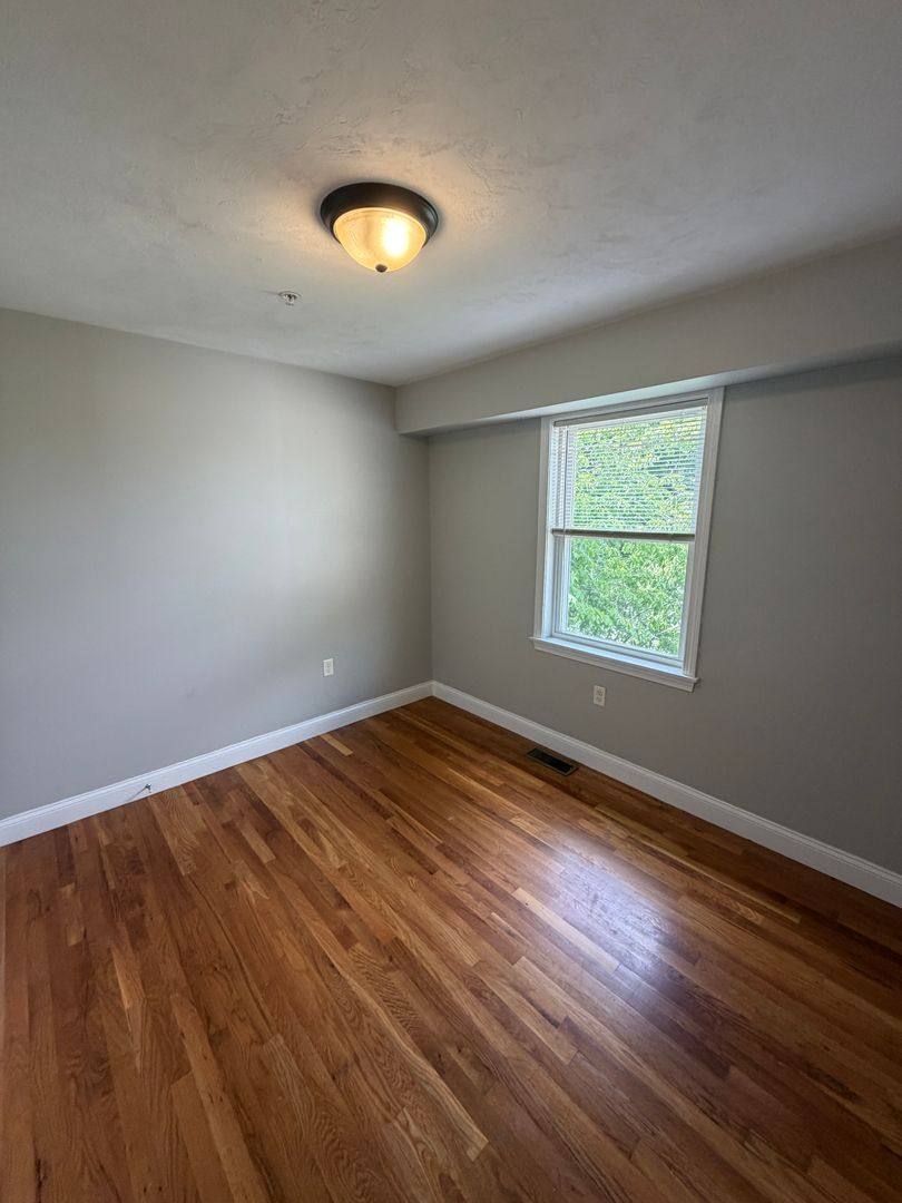 Apartment for rent at 462 Fletcher St, Lowell, MA 01854