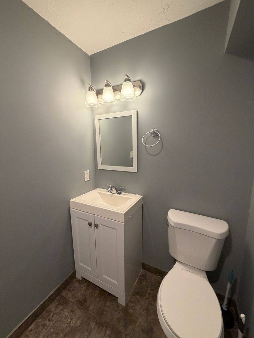 Apartment for rent at 462 Fletcher St, Lowell, MA 01854