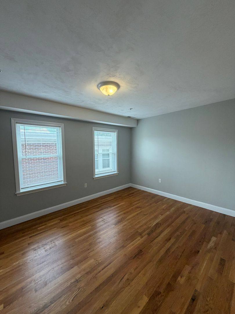 Apartment for rent at 462 Fletcher St, Lowell, MA 01854