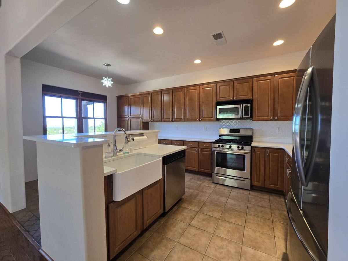 House for rent at 4 Camino De Vecinos, Santa Fe, NM 87506