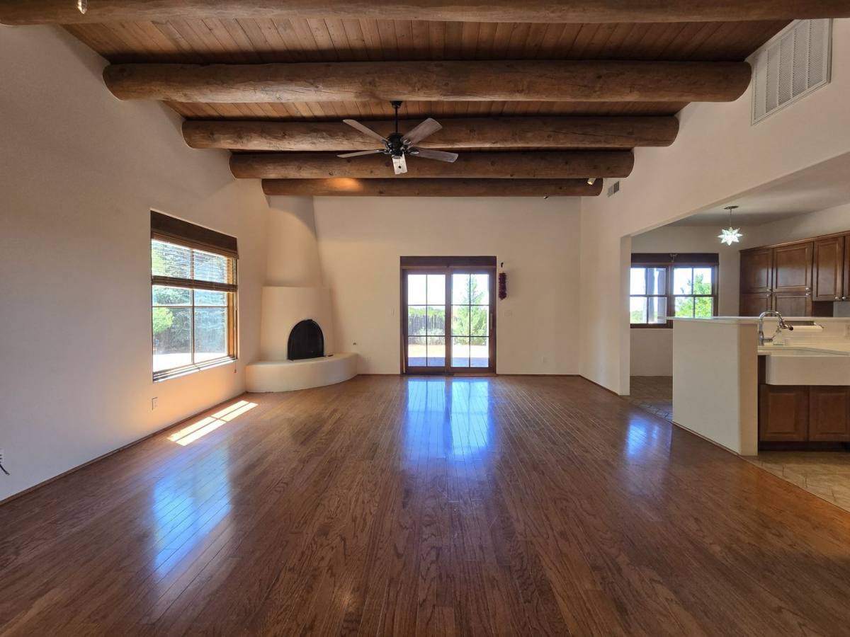 House for rent at 4 Camino De Vecinos, Santa Fe, NM 87506