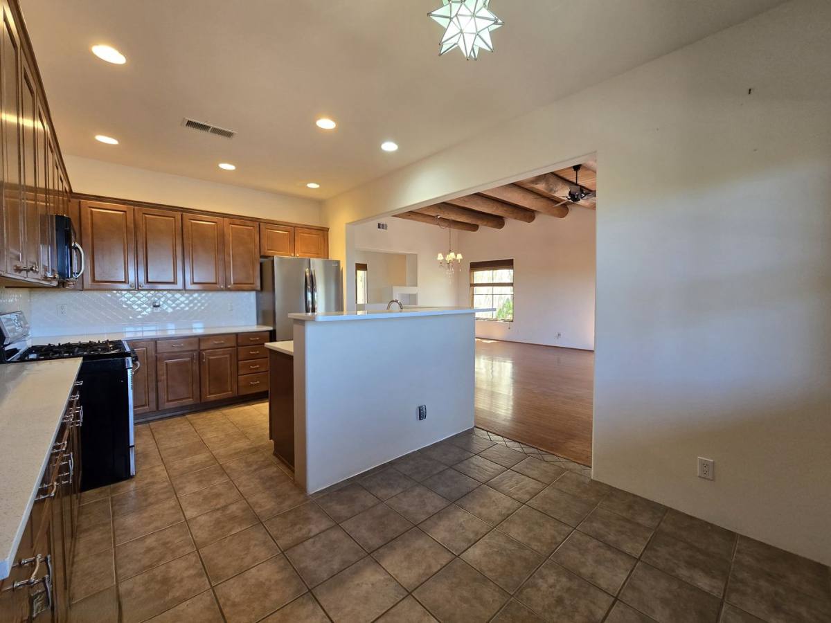 House for rent at 4 Camino De Vecinos, Santa Fe, NM 87506