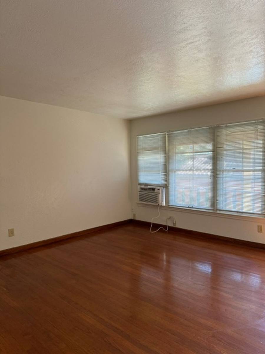 Apartment for rent at 1257 N Van Ness Ave, Fresno, CA 93728