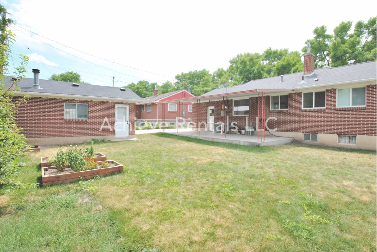 Apartment for rent at 521 E 1000 N, Logan, UT 84341