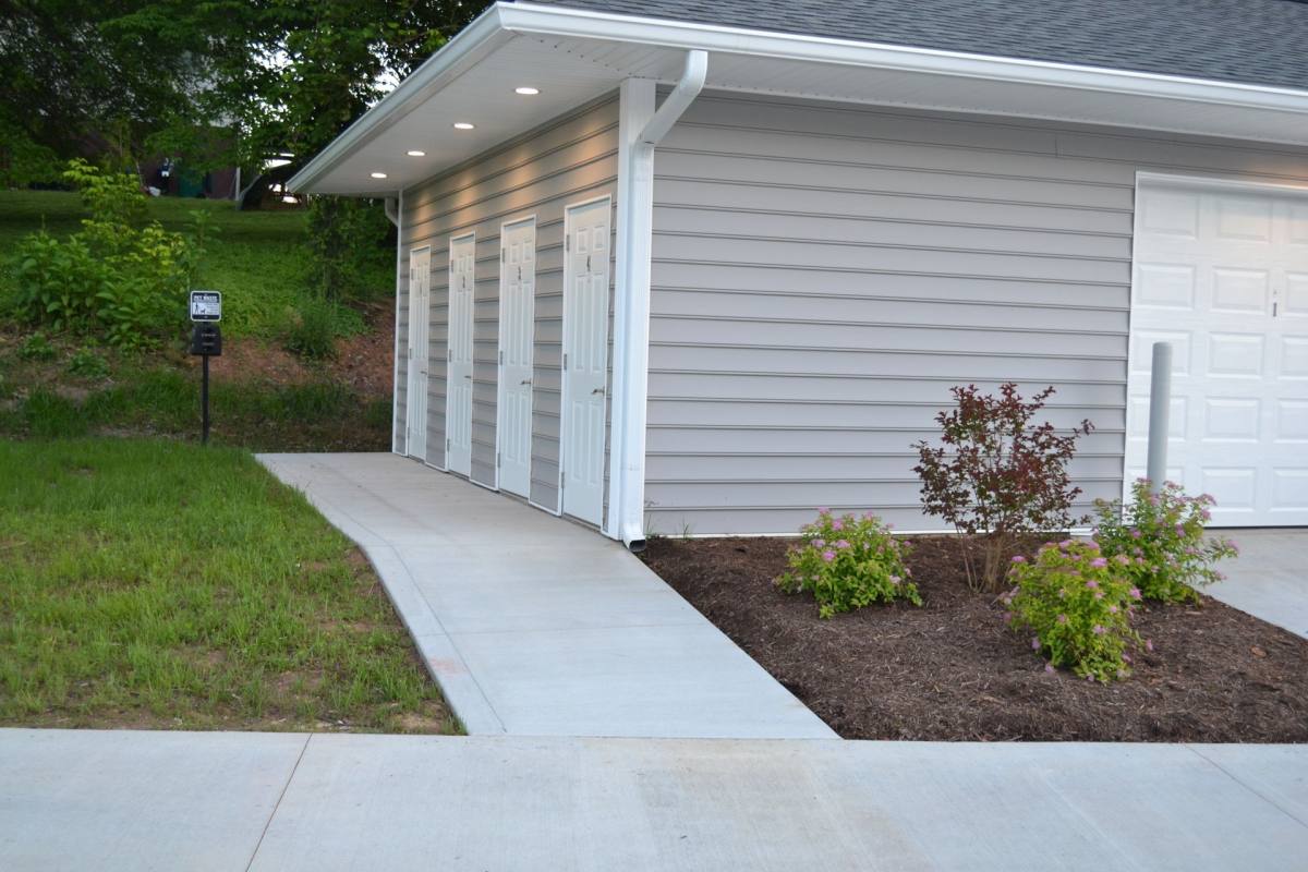 Apartment for rent at 130 Lambert Dr, Hurricane, WV 25526