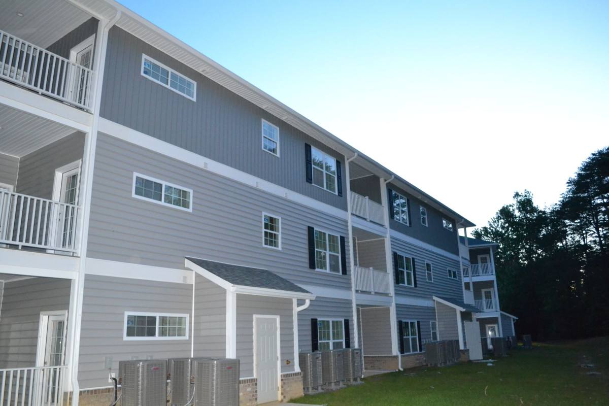 Apartment for rent at 156 Lambert Dr, Hurricane, WV 25526