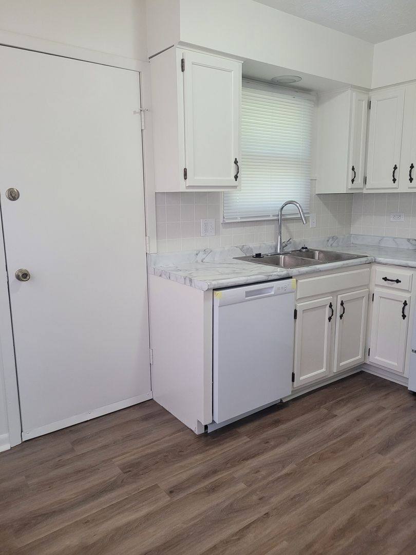 House for rent at 4874 Robin Dr, Omaha, NE 68157