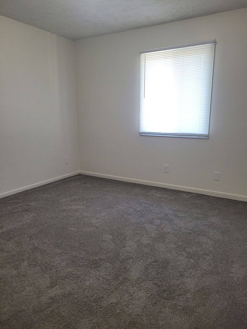 House for rent at 4874 Robin Dr, Omaha, NE 68157