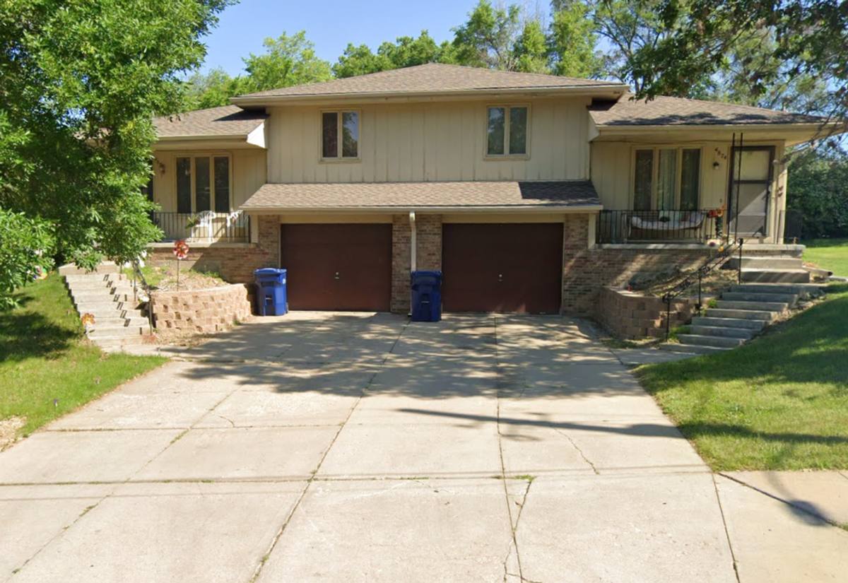 House for rent at 4874 Robin Dr, Omaha, NE 68157