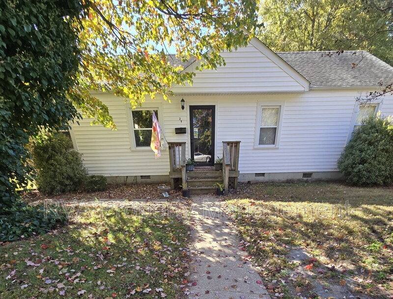 House for rent at 29 Wootton Rd, Sandston, VA 23150