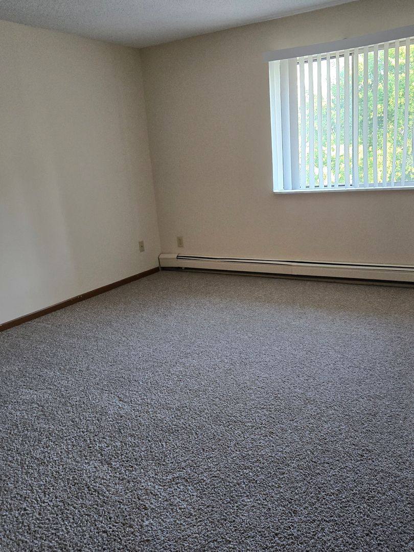 Apartment for rent at 911 6th Ave NE, Buffalo, MN 55313