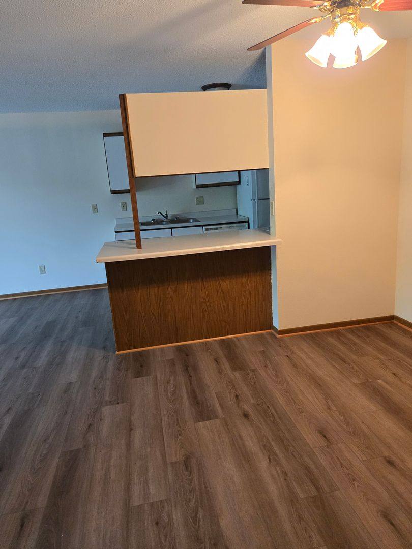 Apartment for rent at 911 6th Ave NE, Buffalo, MN 55313