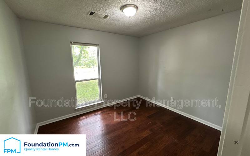House for rent at 5043 Bowdoin Dr, Memphis, TN 38127
