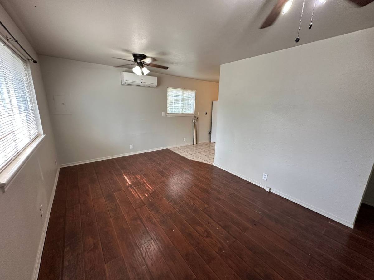 House for rent at 313 N Kentucky St, Carterville, MO 64835