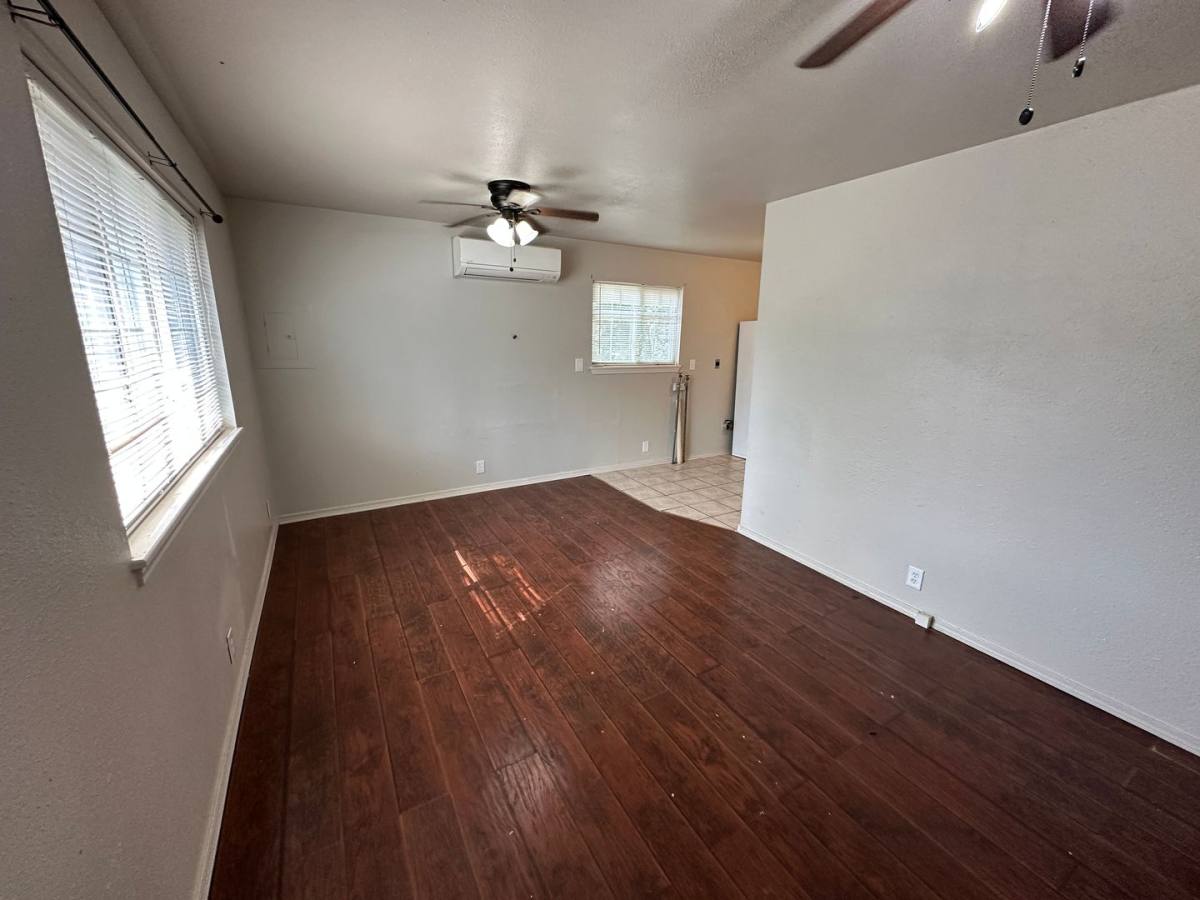 House for rent at 313 N Kentucky St, Carterville, MO 64835