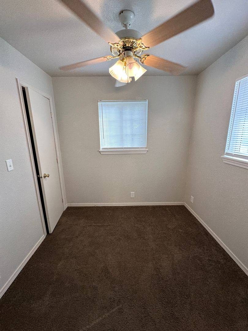 House for rent at 313 N Kentucky St, Carterville, MO 64835