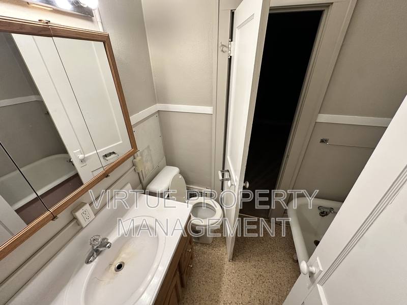 Apartment for rent at 224 7th Ave, Havre, MT 59501