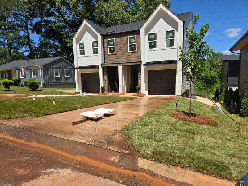 Apartment for rent at 2710 Coronet Way, Charlotte, NC 28208