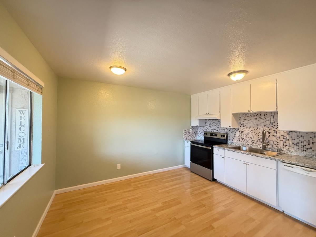 Apartment for rent at 861 Branham Lane, San Jose, CA 95136
