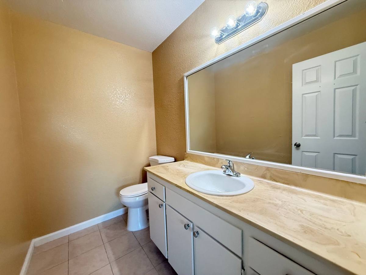 Apartment for rent at 861 Branham Lane, San Jose, CA 95136