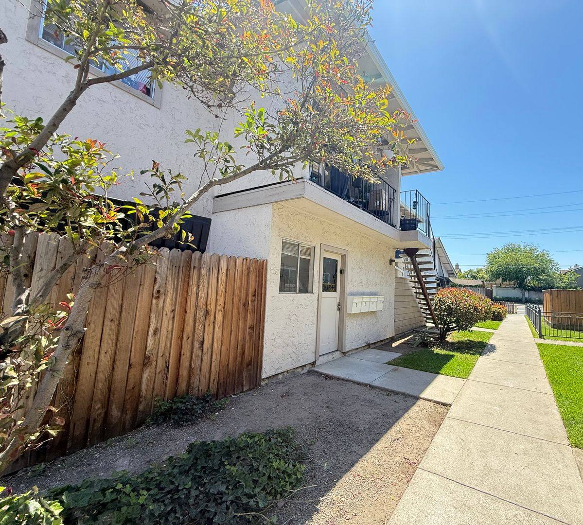 Apartment for rent at 861 Branham Lane, San Jose, CA 95136
