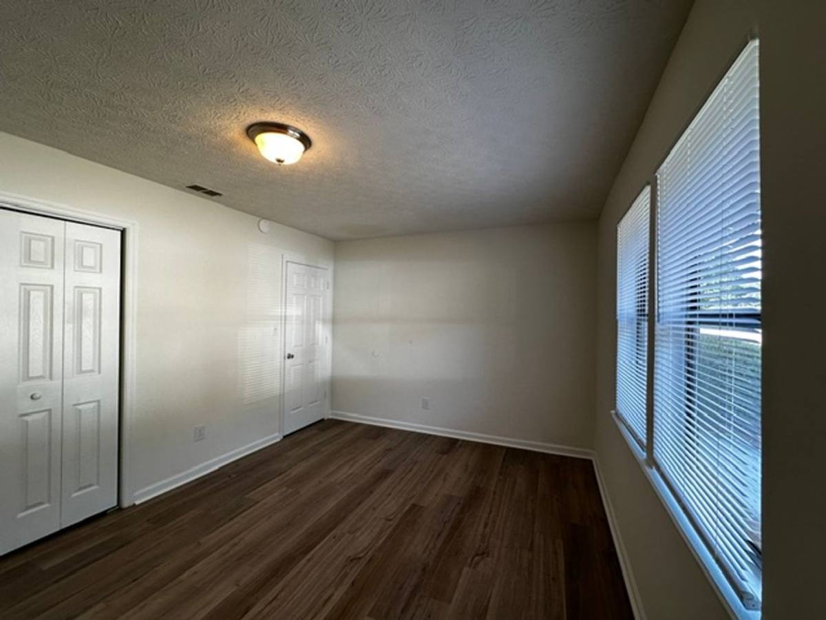Apartment for rent at 110 Michele Dr, Athens, GA 30606