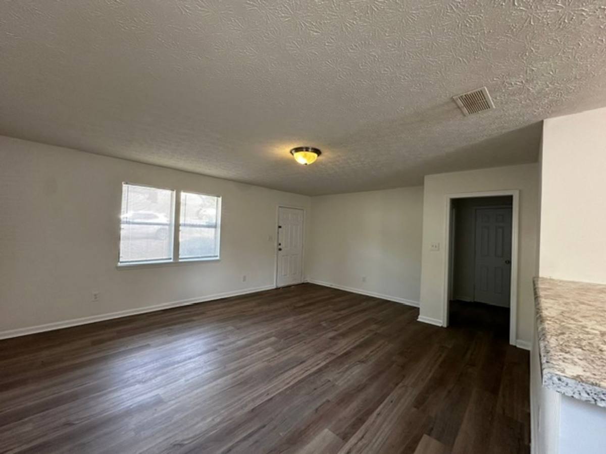 Apartment for rent at 110 Michele Dr, Athens, GA 30606
