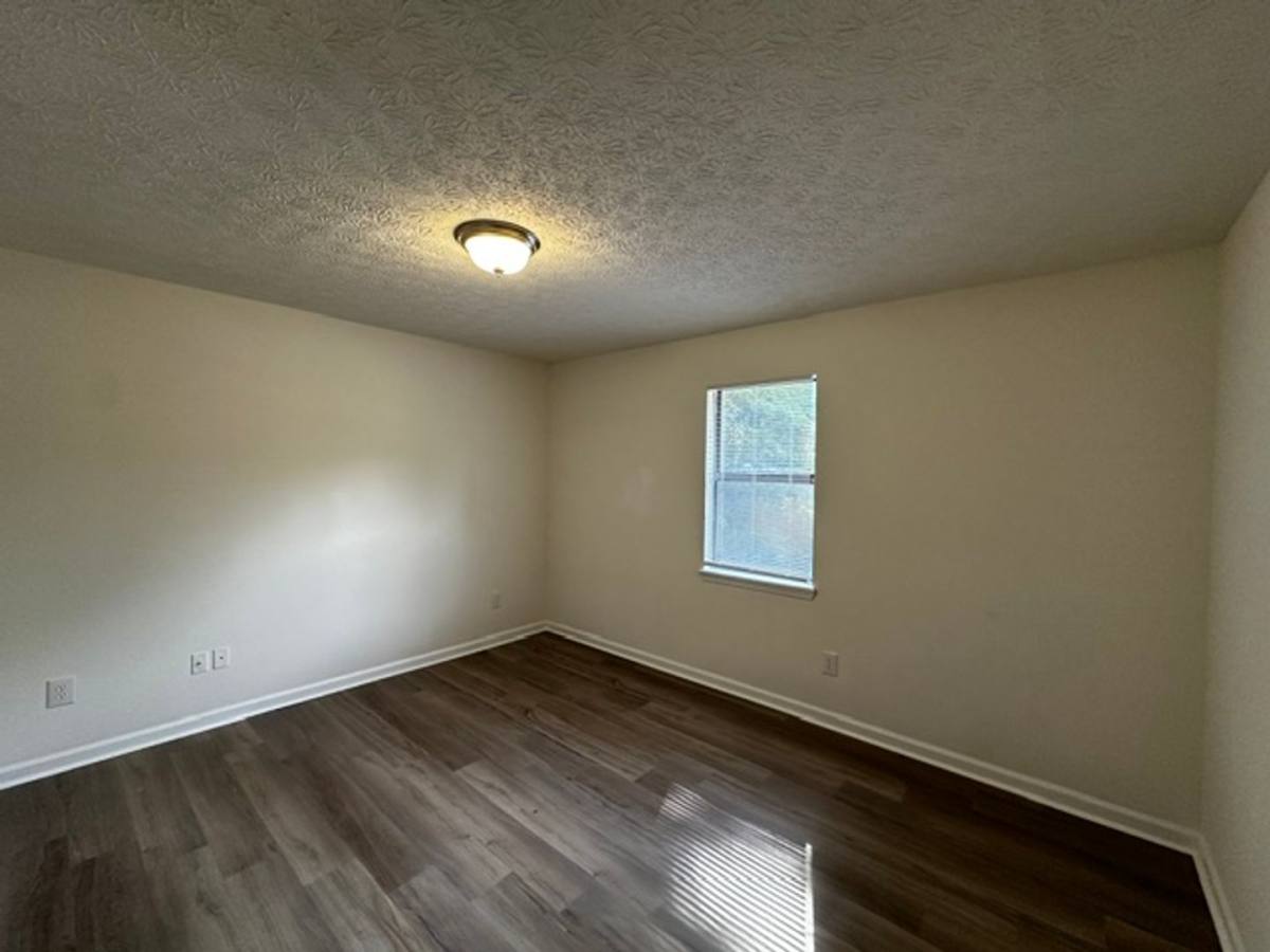 Apartment for rent at 110 Michele Dr, Athens, GA 30606