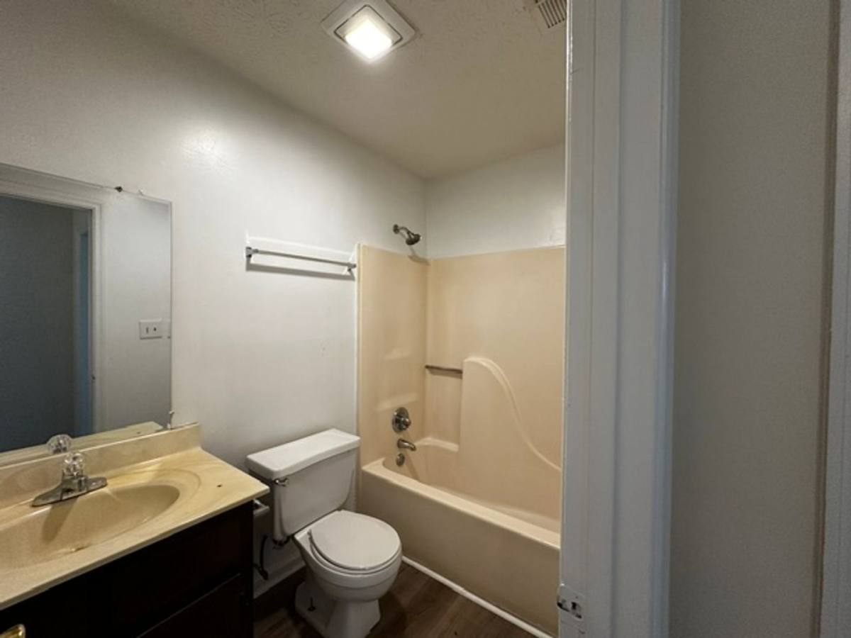 Apartment for rent at 110 Michele Dr, Athens, GA 30606
