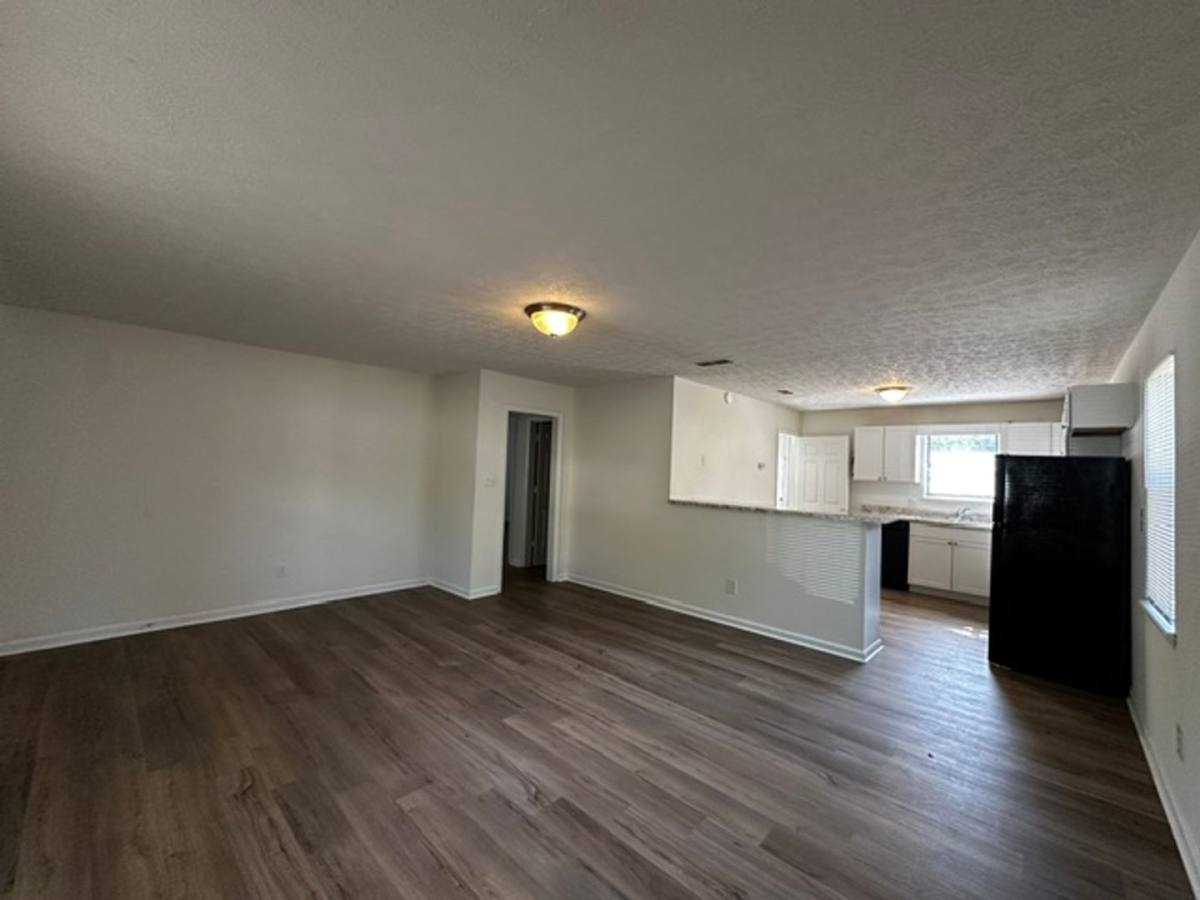 Apartment for rent at 110 Michele Dr, Athens, GA 30606