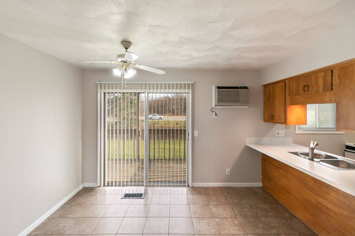 Apartment for rent at 13435 Dawn Dew Dr, Dewitt, MI 48820
