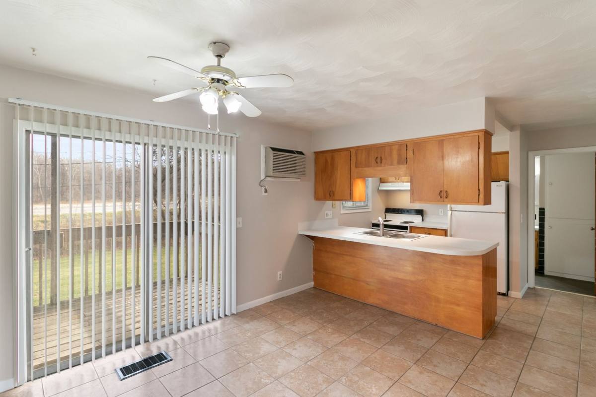 Apartment for rent at 13435 Dawn Dew Dr, Dewitt, MI 48820