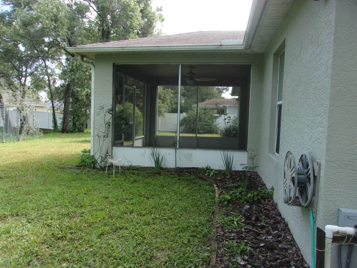 House for rent at 14237 Spring Hill Dr, Spring Hill, FL 34609