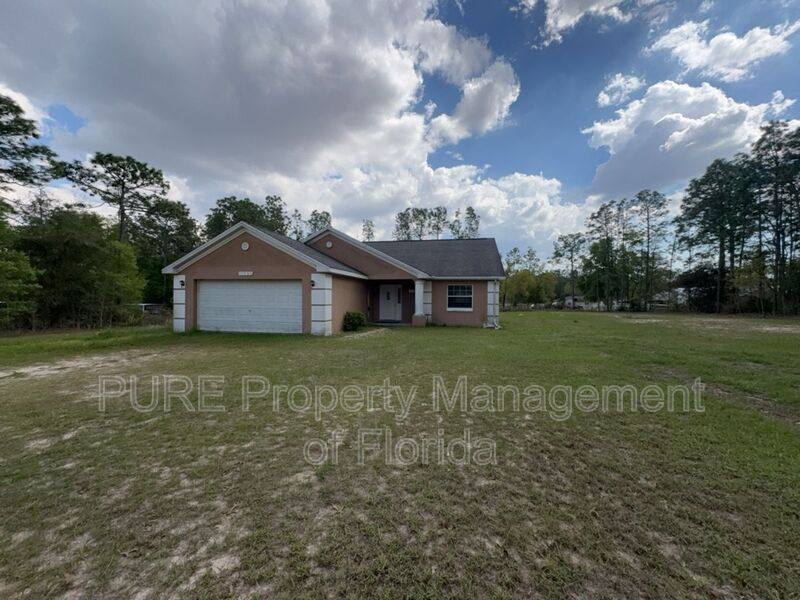 House for rent at 11960 SW 45th St, Ocala, FL 34481