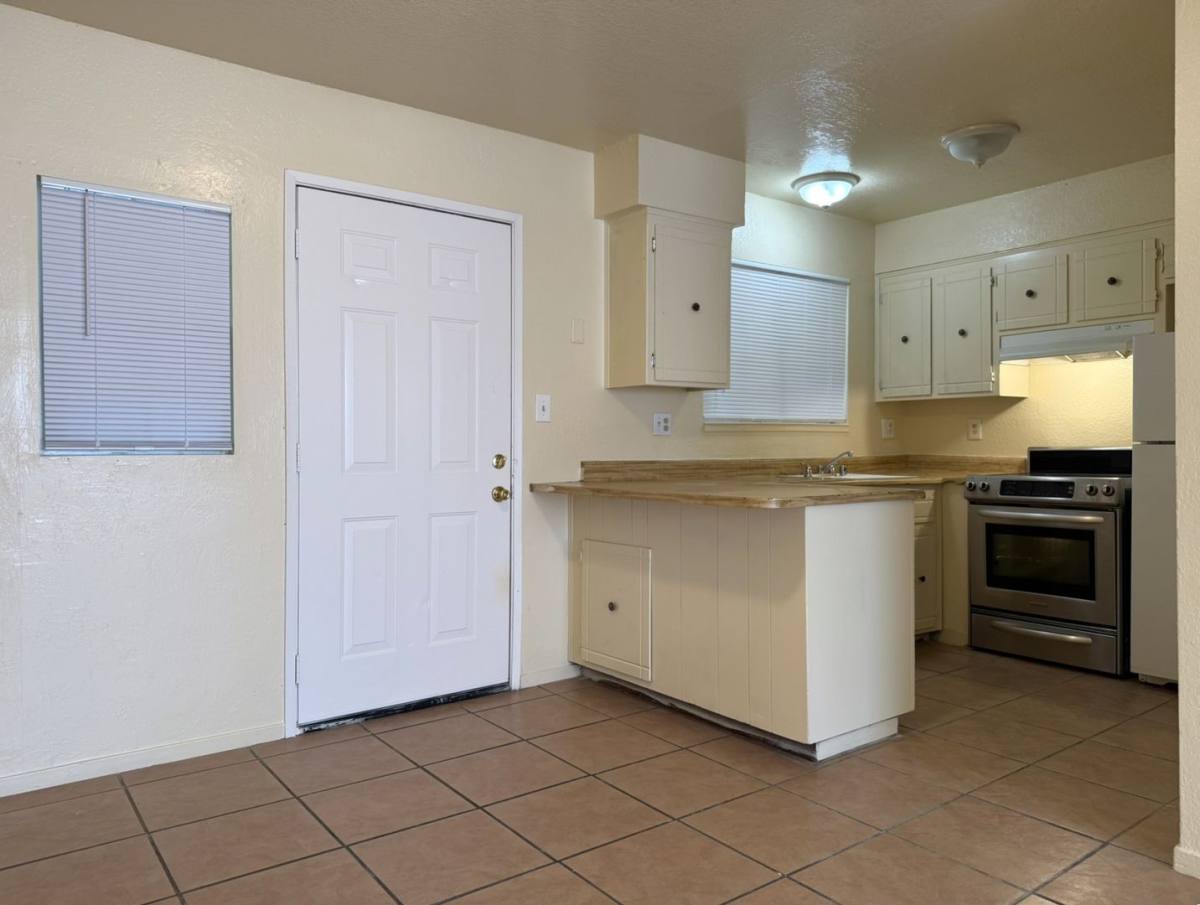 Apartment for rent at 2591 - 2597 Glen Ave, Merced, CA 95340