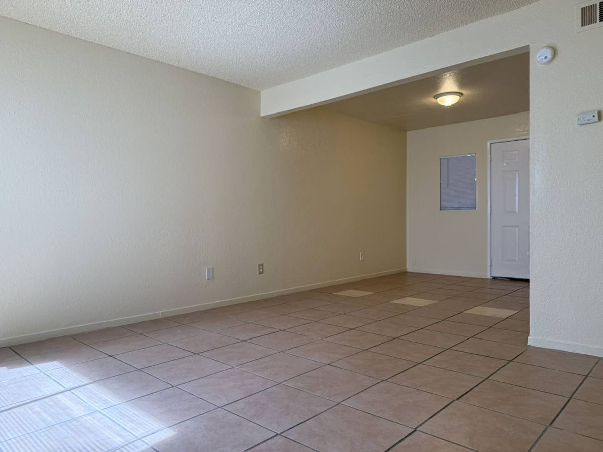 Apartment for rent at 2591 - 2597 Glen Ave, Merced, CA 95340