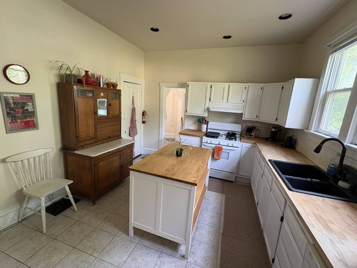 Apartment for rent at 503 S Race, Urbana, IL 61801